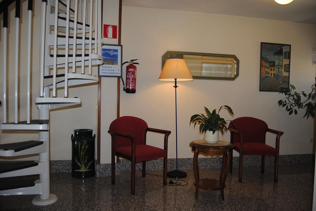 Hostal El Mirador La Lastrilla Buitenkant foto